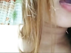 Jodie Cheek's Intense Solo Session with Juicy Fingering
