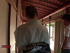 Sultry Asian Temptress Reira Aisaki's Wild Blowjob Ride