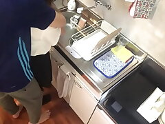 Amateur Asian Babe: Delayed Cumming & Raw Insertion Attempt